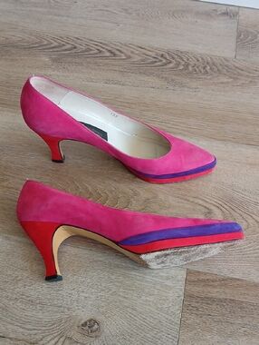 Sesto Meucci Vintage Pink Suede Mid-Heel Pumps with Color-Block Trim 9 Retro